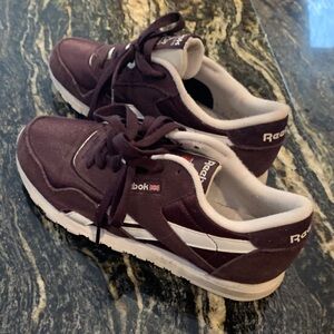 Reebok Women's Dark Maroon Sneakers size Women's 7/1/2